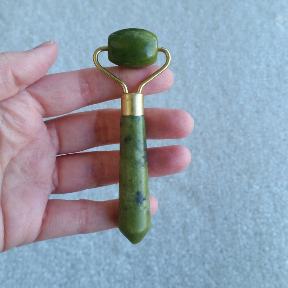 4 for $15 Jade roller facial massage wand - Picture 4 of 4
